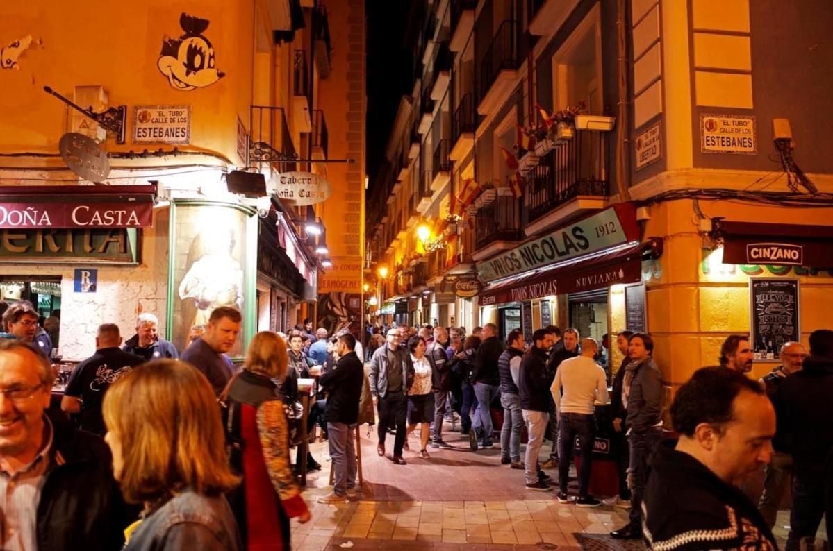 Piso Para 4 Con 2 Parking En Casco Historico De Zaragoza 2 Noches Minimo Exterior photo